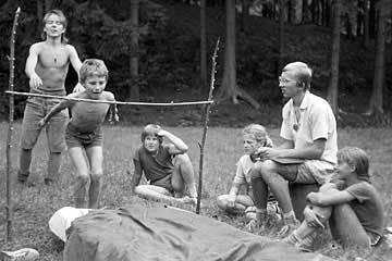 Slon se chystá ke skoku (1986)