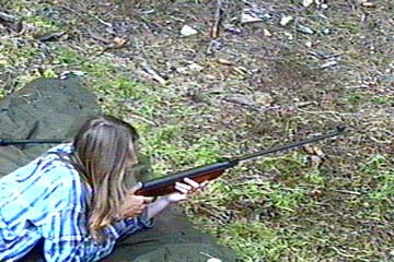 Martina při střelbě (1997)