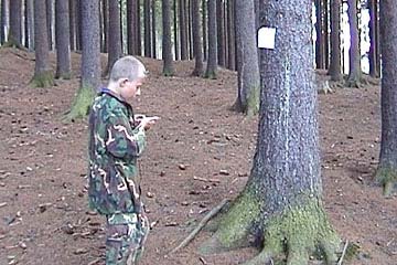 Ted měří azimut