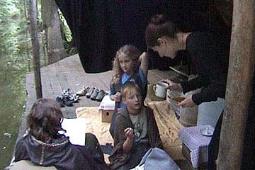 Čarodějná hospůdka U tří košťat (2002)