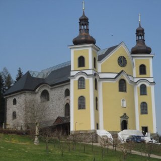 Kostel v Neratově