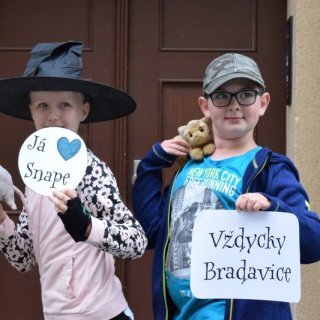 póza se zvířátky
