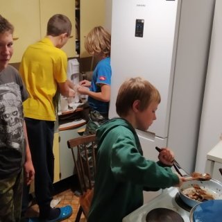 Smažba nasbíraných bedel