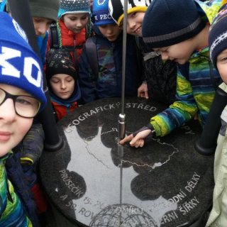 Právě nám Kryštof oznámil, že toto není pravý astronomický střed Evropy.