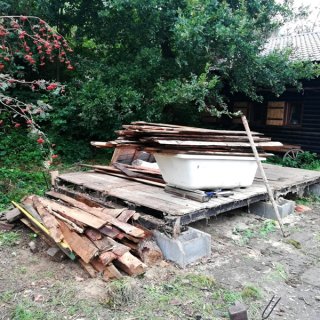 Banka po dokončení bouracích prací