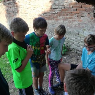 Podaří se to klukům vyluštit? 