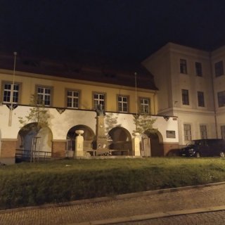Všehrdovo náměstí