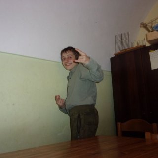 bacha na něj