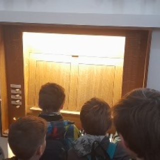 hraní na varhany
