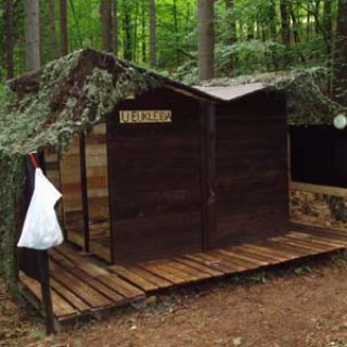 Náš nový, super moderní a hlavně předpisový komplex kadibudek.