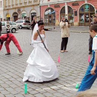 Vypečené hry pro novomanžele