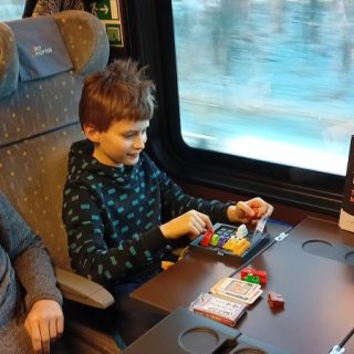 Leo Expres