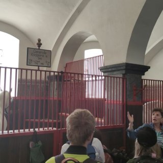 Černé na bílém, nebo bílé na černém a co to vlastně znamená?