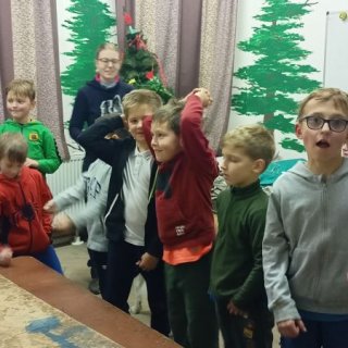 Příprava scénky na besídku