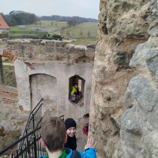 Úkryt ve střílně