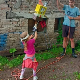 Piňata (Máslovi narozeniny)