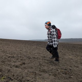 Blátivým polem vstříc vrcholu
