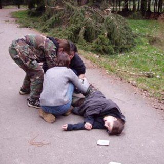 Pomoc, pomoc. Zachraňte mě.