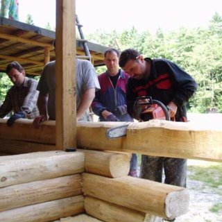 Začínáme roubit spodní místnost