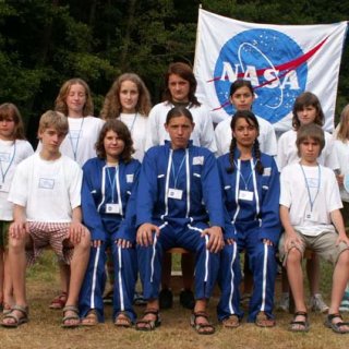 1. Crew - Oportunity