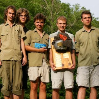 Vítězové 11. ročníku N300. Hlídka T. K. Mustang - Une Groupe Des Amies Jovials Du Proffeseur Machurka