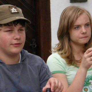 Před památníkem K. H. Máchy.