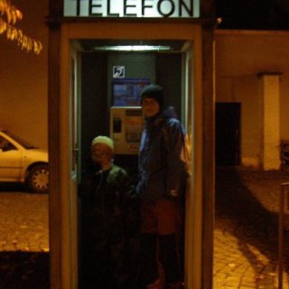 Na noční procházce Sušicí jsme našli starodávnou telefonní budku