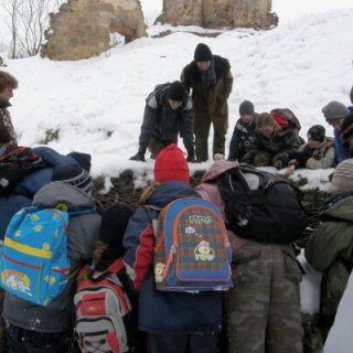 Za jak dlouho kámen dopadne na dno tajemné studny?