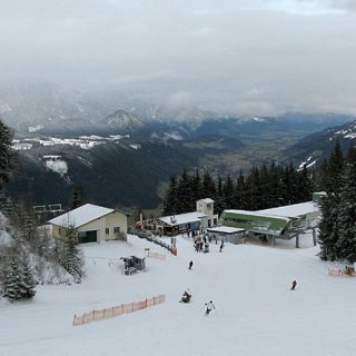 i když je dole zeleno, nahoře se lyžuje - Reiteralm
