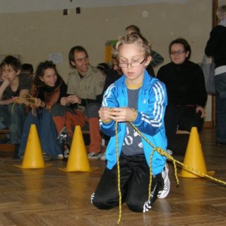 Sportsman Míša zdánlivě sám sobě svazuje ruce