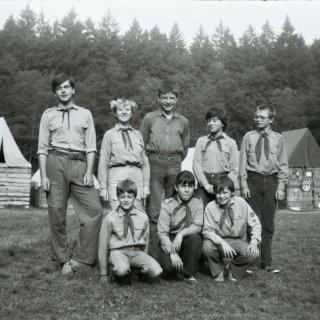 Nouzov - Táborové nástupy