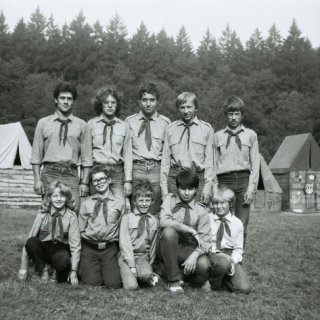 Nouzov - Táborové nástupy