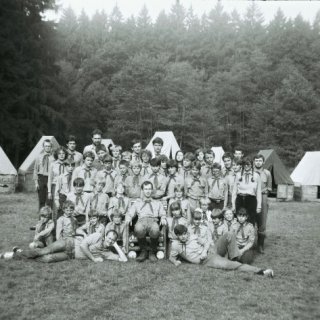 Nouzov - Táborové nástupy