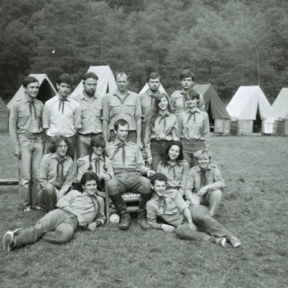 Nouzov - Táborové nástupy