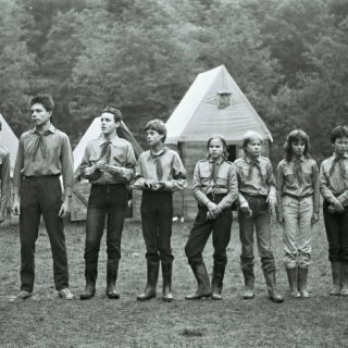 Nouzov - Táborové nástupy