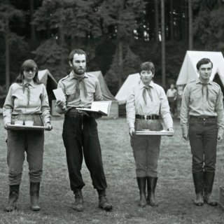 Nouzov - Táborové nástupy