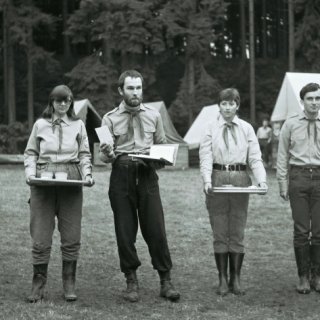 Nouzov - Táborové nástupy