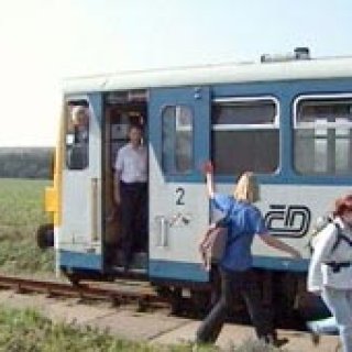 Sysel se loučí s průvodčím