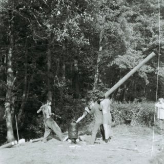 Nouzov - Stavba nové kuchyně 1986