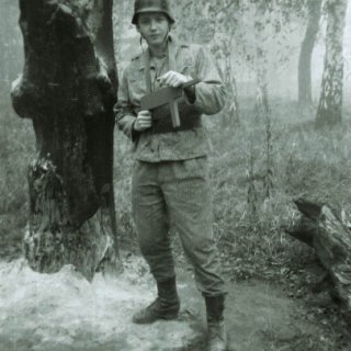 Veletov - armáda ČR náš štít proti kapitalismu