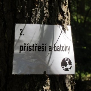Přístřeší a batohy