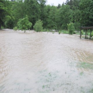 Louka se změnila v jezero