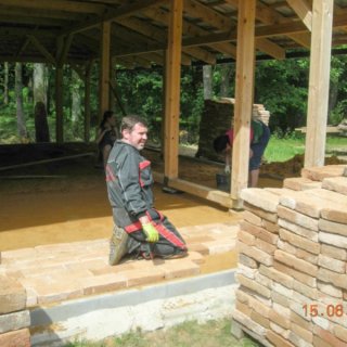 Dláždění jídelny