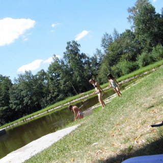 Lezeme do vody