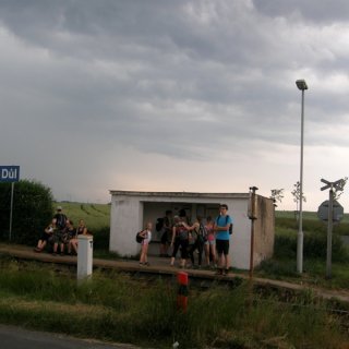 Čekání na bouřku a vlak