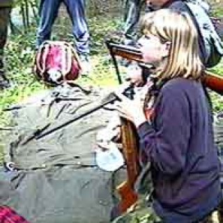 Míša R. střílí s vodou v ruce