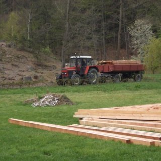 druhá várka přijíždí
