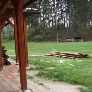hromada mizí